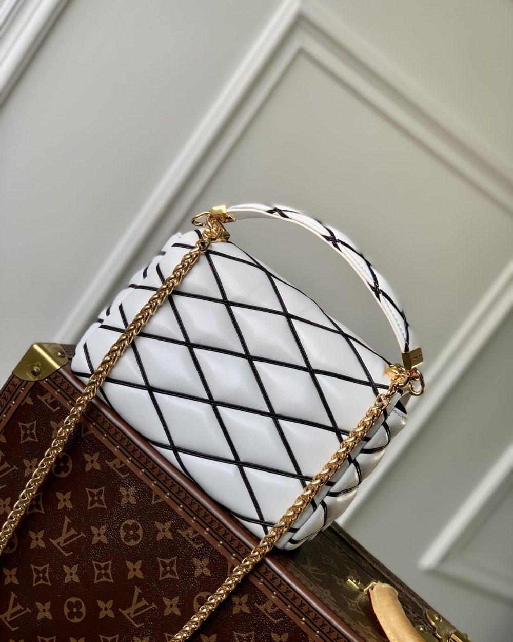 1:1 Replica Louis Vuitton LV GO-14 MM White/ Black Bag Luxury Bag For Women M22890- 9.1 Inches/ 23 Cm