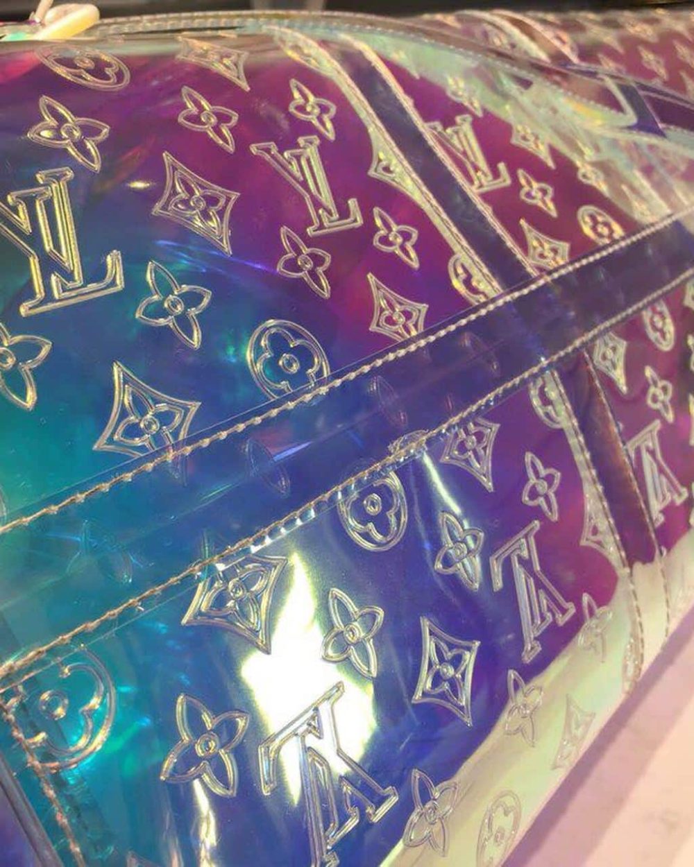 1:1 Replica Louis Vuitton LV Keepall Bandouliere 50 Monogram PVC Iridescent Prism By Virgil Abloh Unique Bag For Men M53271 - 19.7in/50cm