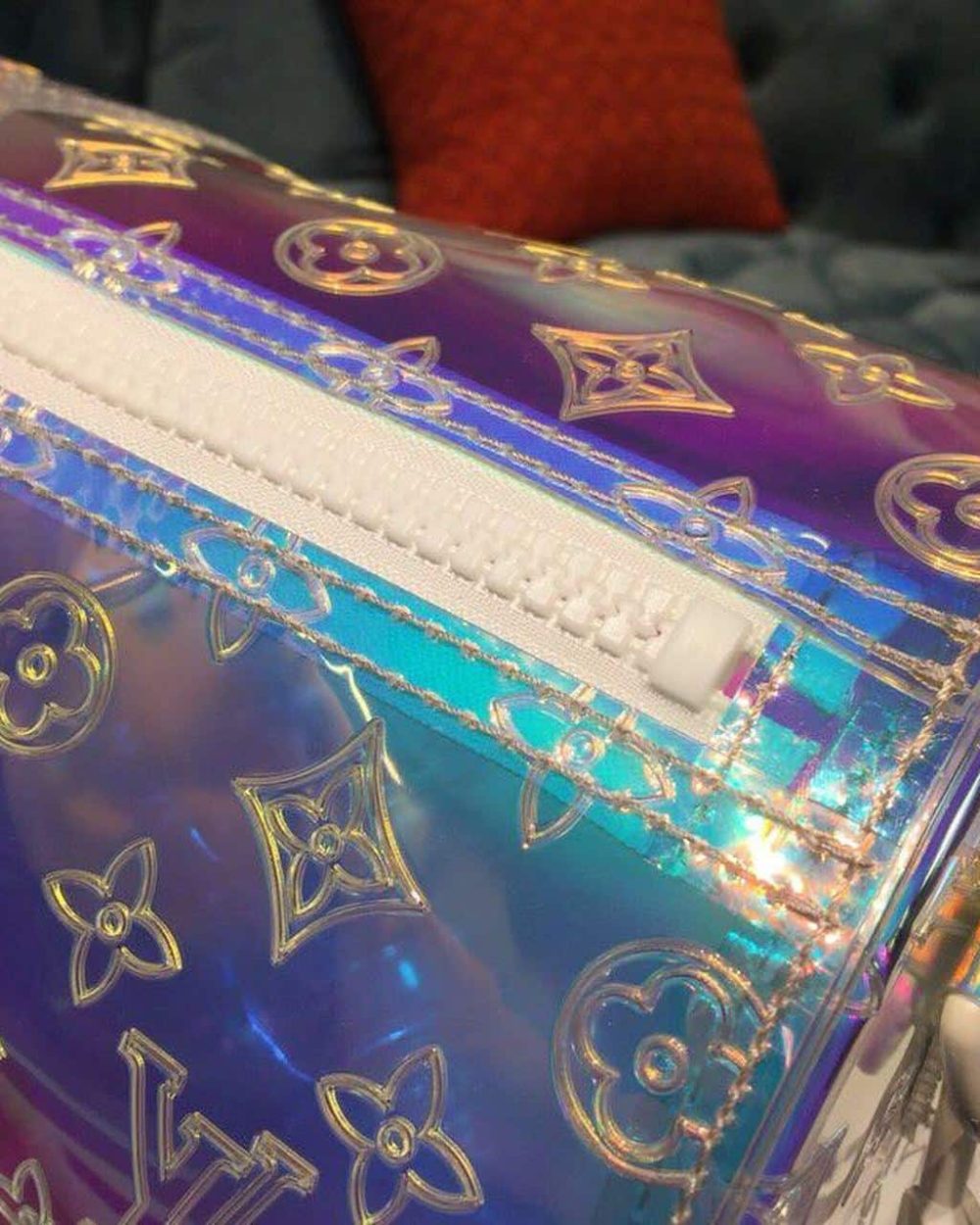 1:1 Replica Louis Vuitton LV Keepall Bandouliere 50 Monogram PVC Iridescent Prism By Virgil Abloh Unique Bag For Men M53271 - 19.7in/50cm