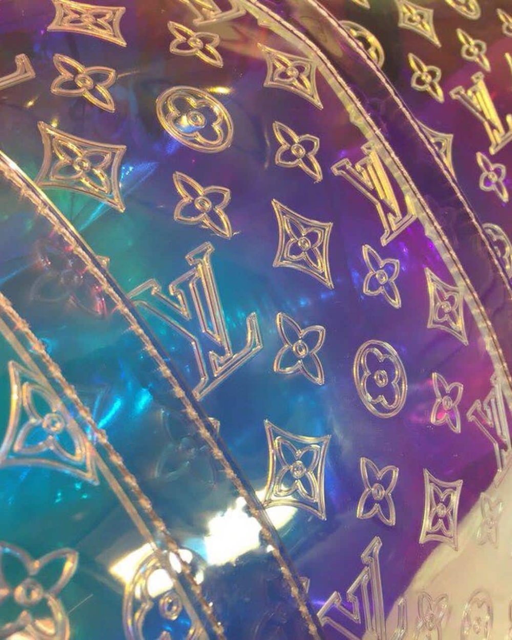 1:1 Replica Louis Vuitton LV Keepall Bandouliere 50 Monogram PVC Iridescent Prism By Virgil Abloh Unique Bag For Men M53271 - 19.7in/50cm