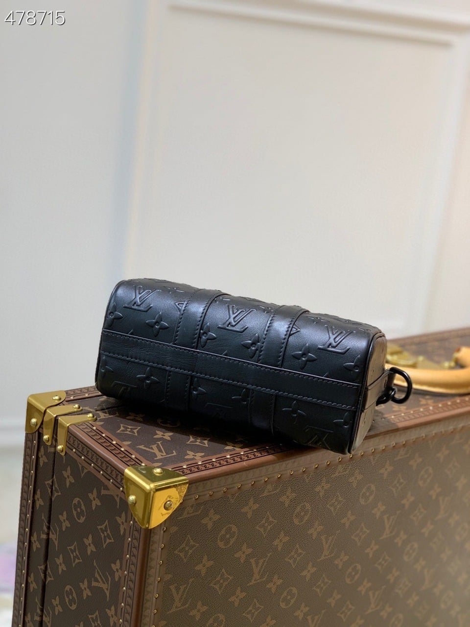 1:1 Replica Louis Vuitton LV Keepall XS Monogram Seal Black Luxury Bag For Women M57960 - 8.3in/21cm - Image 2
