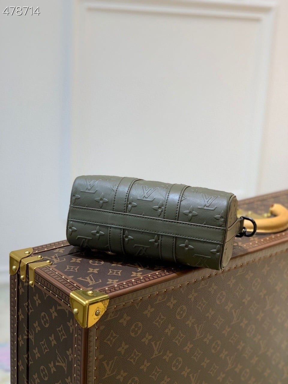 1:1 Replica Louis Vuitton LV Keepall XS Monogram Seal Khaki Unique Bag For Men M57961 - 8.3in/21cm - Image 5