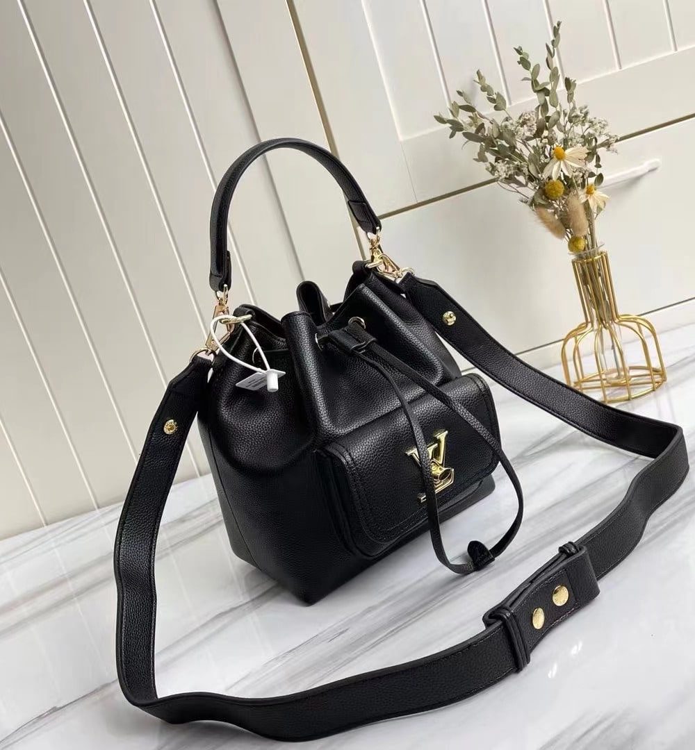 1:1 Replica Louis Vuitton LV Lockme Bucket Black Luxury Bag For Women M57687 - 9.1in/23cm
