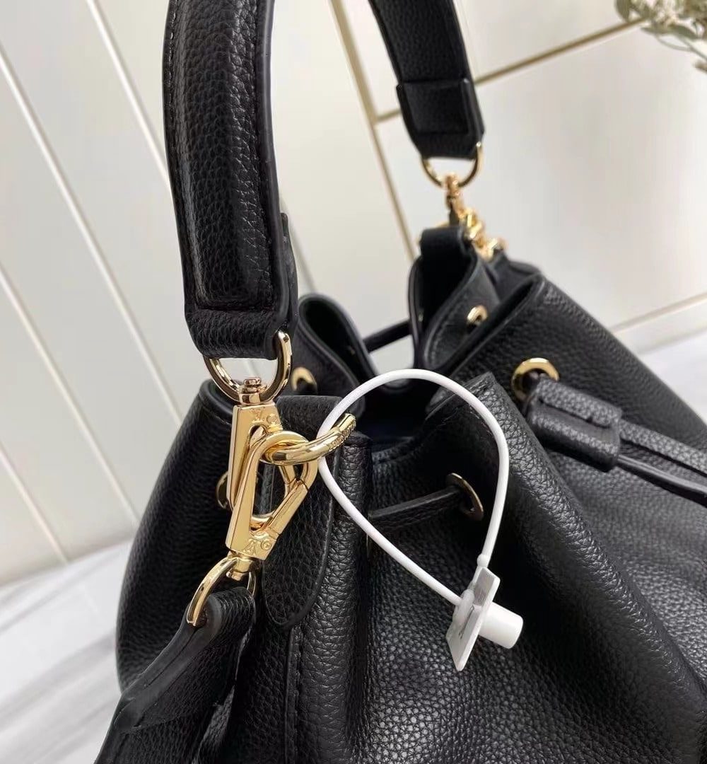 1:1 Replica Louis Vuitton LV Lockme Bucket Black Luxury Bag For Women M57687 - 9.1in/23cm