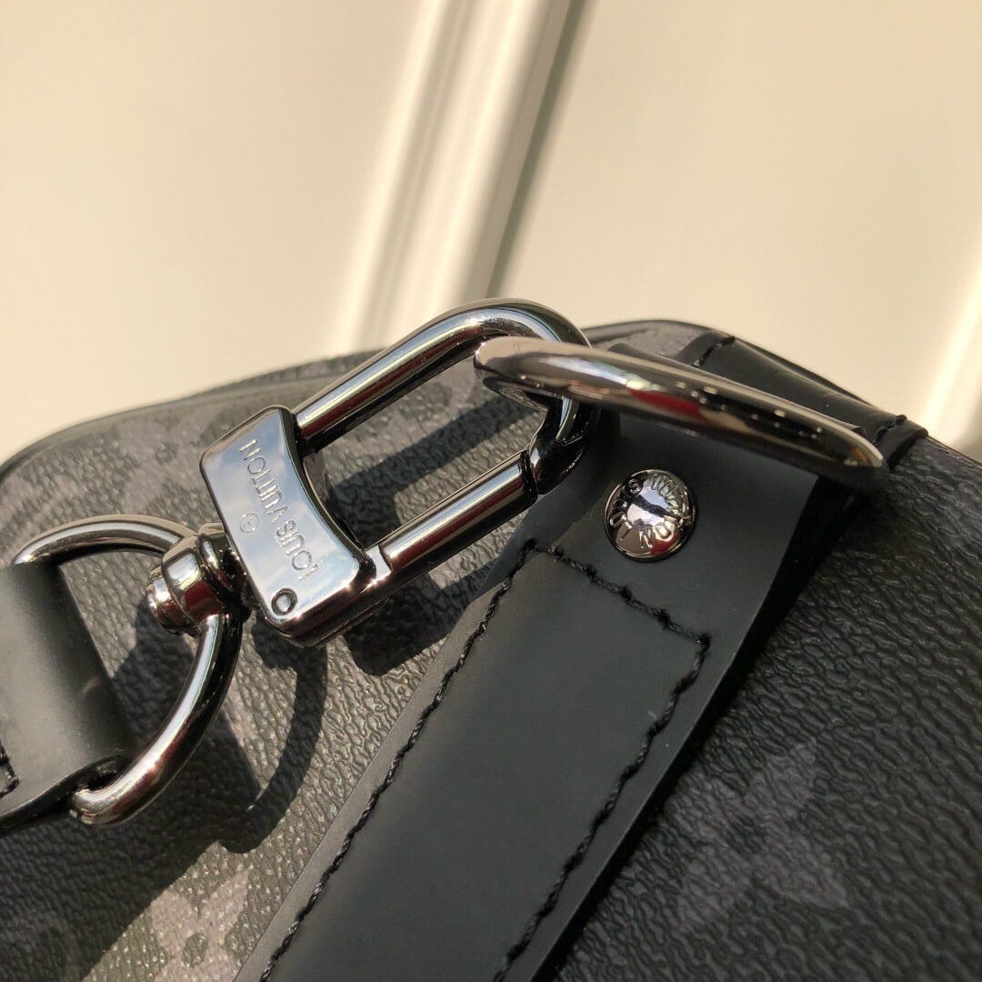 1:1 Replica Louis Vuitton LV Luggage Bag Monogram Black Unique Bag Unisex - 50cm - Image 9
