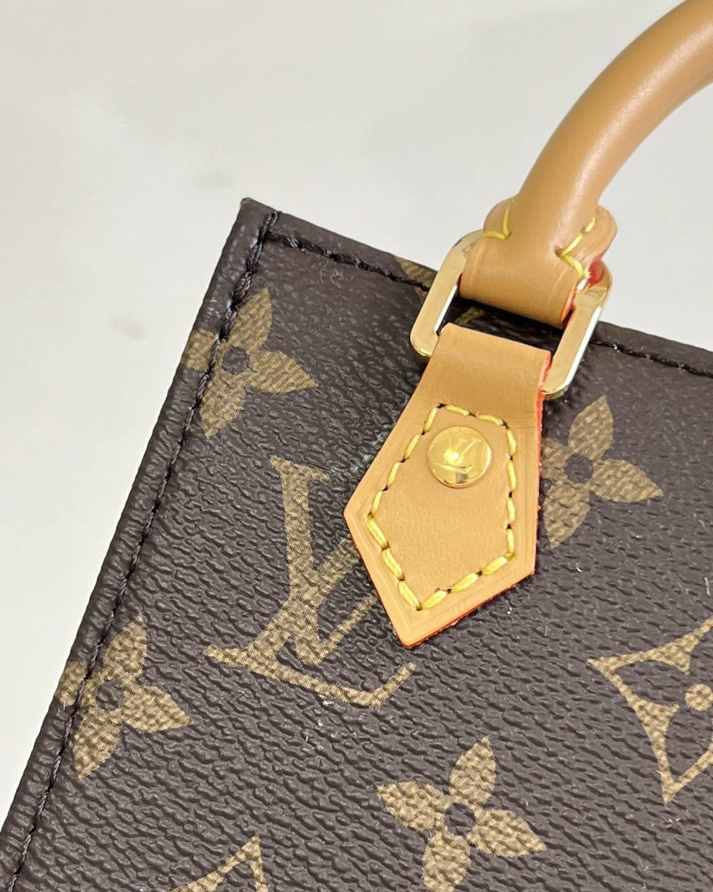 1:1 Replica Louis Vuitton LV Petit Sac Plat Monogram Canvas Essential Bag For Women M81295 - 17 cm/6.6 in