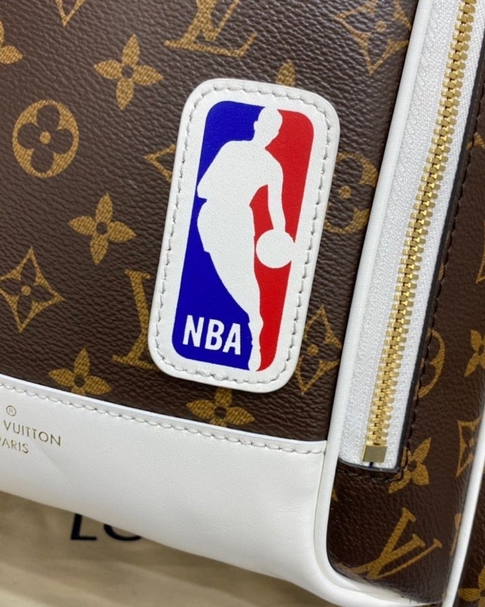 1:1 Replica Louis Vuitton LV LV x NBA New Backpack Monogram Canvas By Virgil Abloh Unique Bag For Men M45581 - 15.7in/40cm