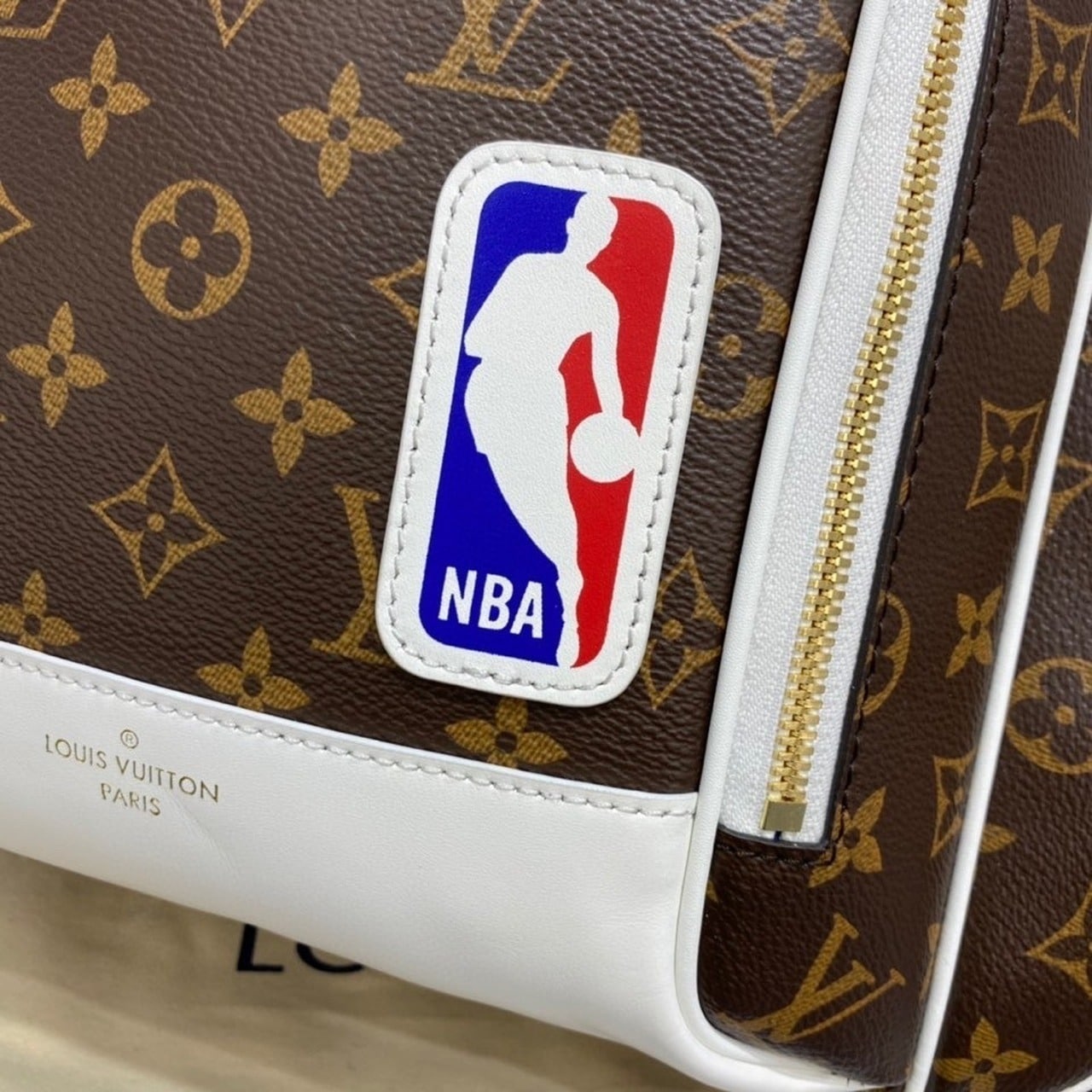 1:1 Replica Louis Vuitton LV LV x NBA New Backpack Monogram Canvas By Virgil Abloh Unique Bag For Men M45581 - 15.7in/40cm - Image 6