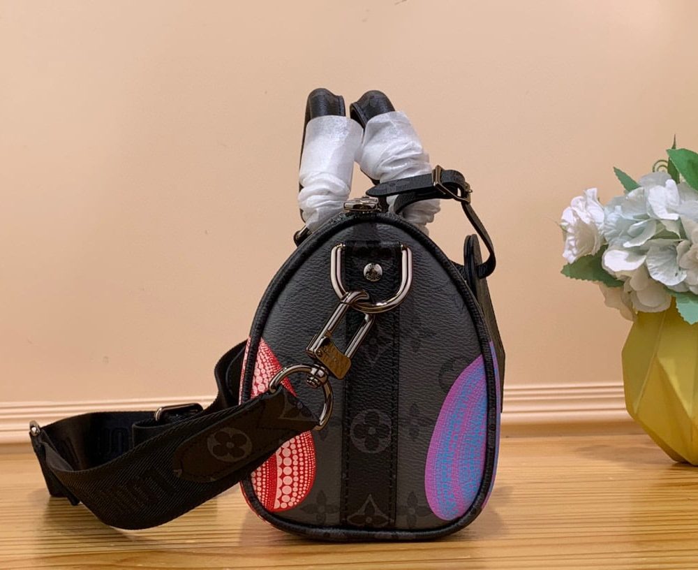 1:1 Replica Louis Vuitton LV LV x YK Keepall 25 Remarkable Travel Bag For Men M46437 - 9.8in/25cm