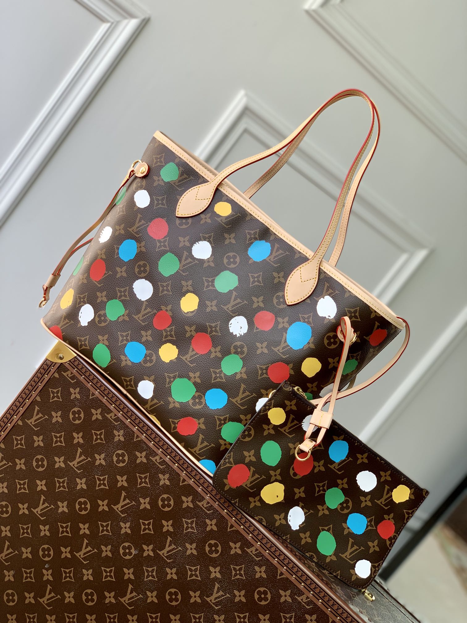 1:1 Replica Louis Vuitton LV LV x YK Neverfull MM Brown Vibrant Bag For Women M46381 - 31cm/ 12.2 in - Image 2