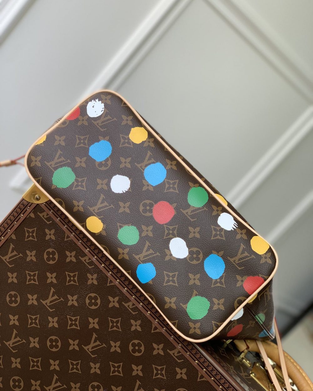 1:1 Replica Louis Vuitton LV LV x YK Neverfull MM Brown Vibrant Bag For Women M46381 - 31cm/ 12.2 in