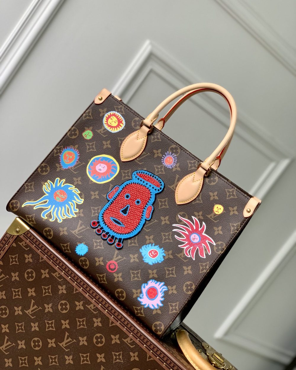 1:1 Replica Louis Vuitton LV LV x YK OnTheGo MM Alluring Bag For Women M46429 - 13.8in/ 35cm