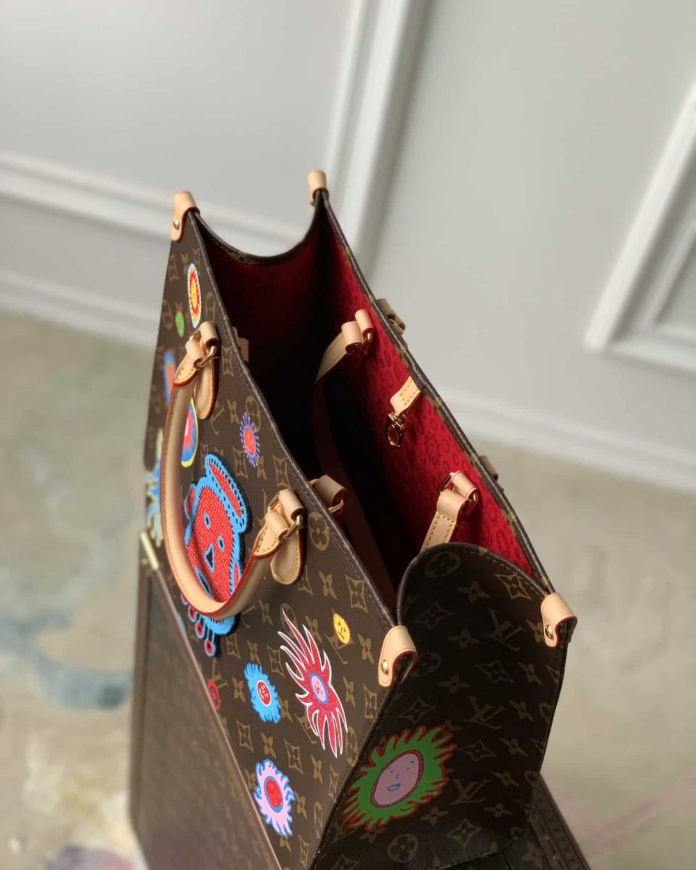 1:1 Replica Louis Vuitton LV LV x YK OnTheGo MM Alluring Bag For Women M46429 - 13.8in/ 35cm