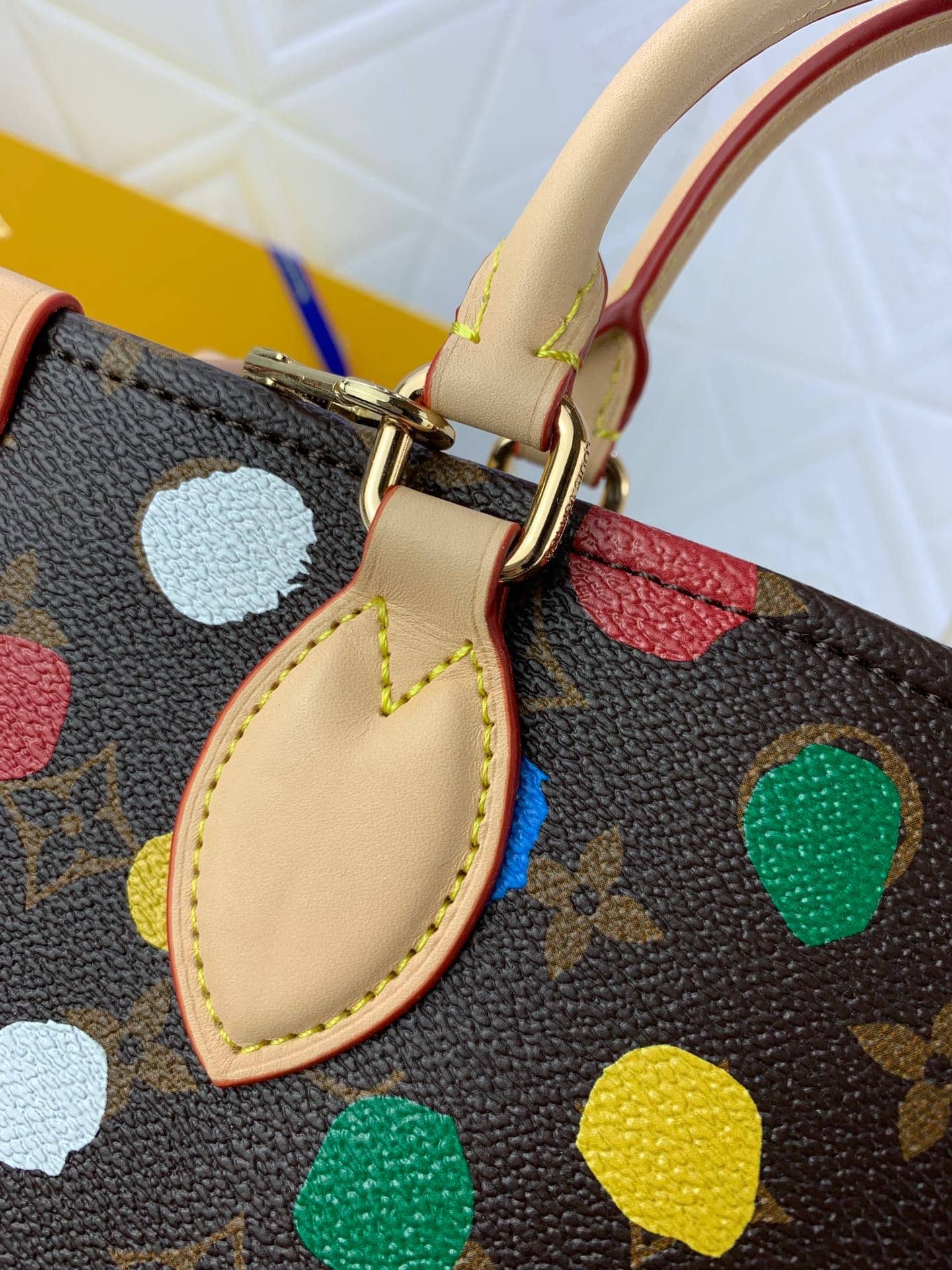 1:1 Replica Louis Vuitton LV LV xYK OnTheGo PM For Women 9.8 in/ 25 cm- M46380 - Image 2