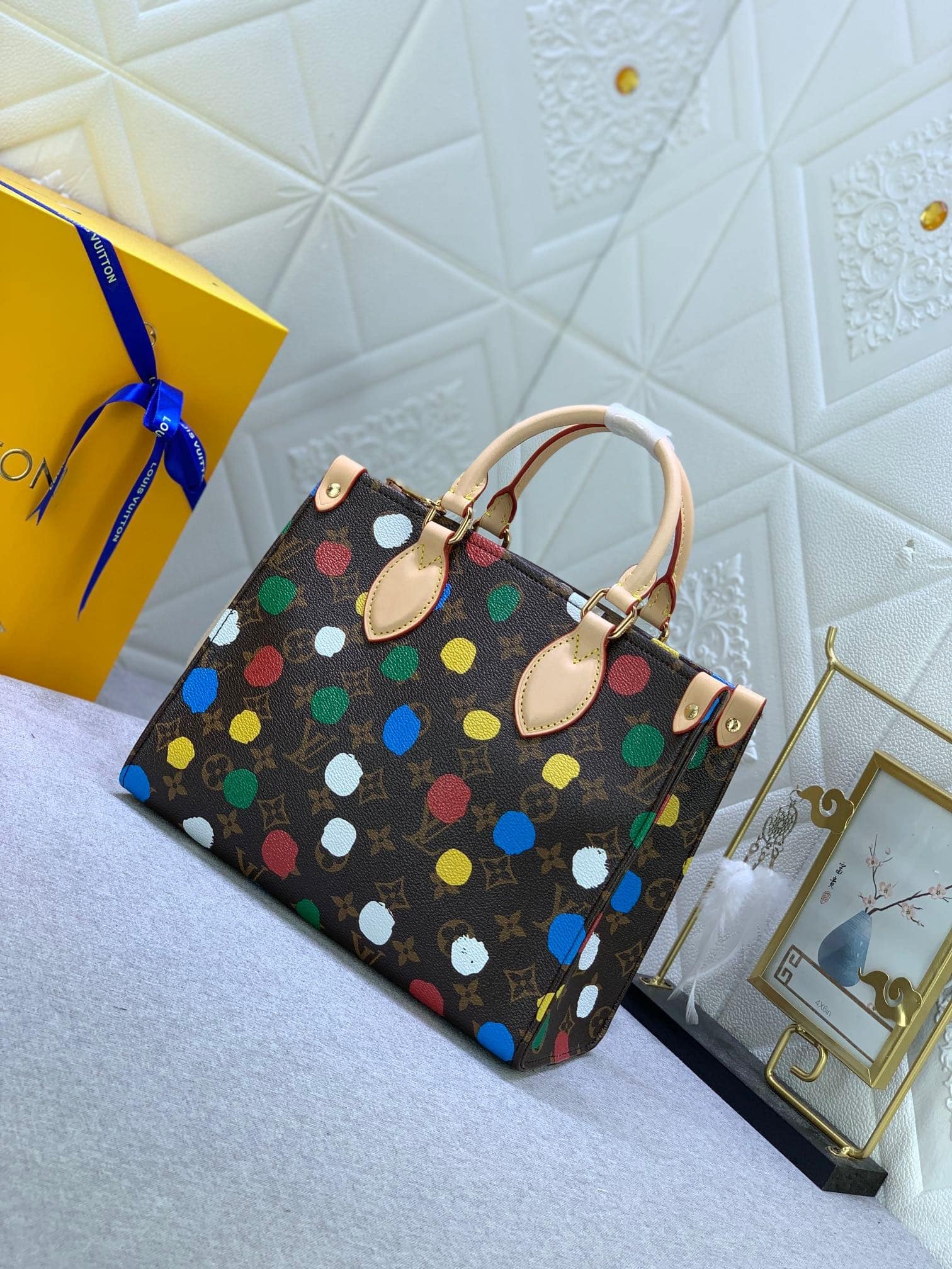 1:1 Replica Louis Vuitton LV LV xYK OnTheGo PM For Women 9.8 in/ 25 cm- M46380 - Image 7