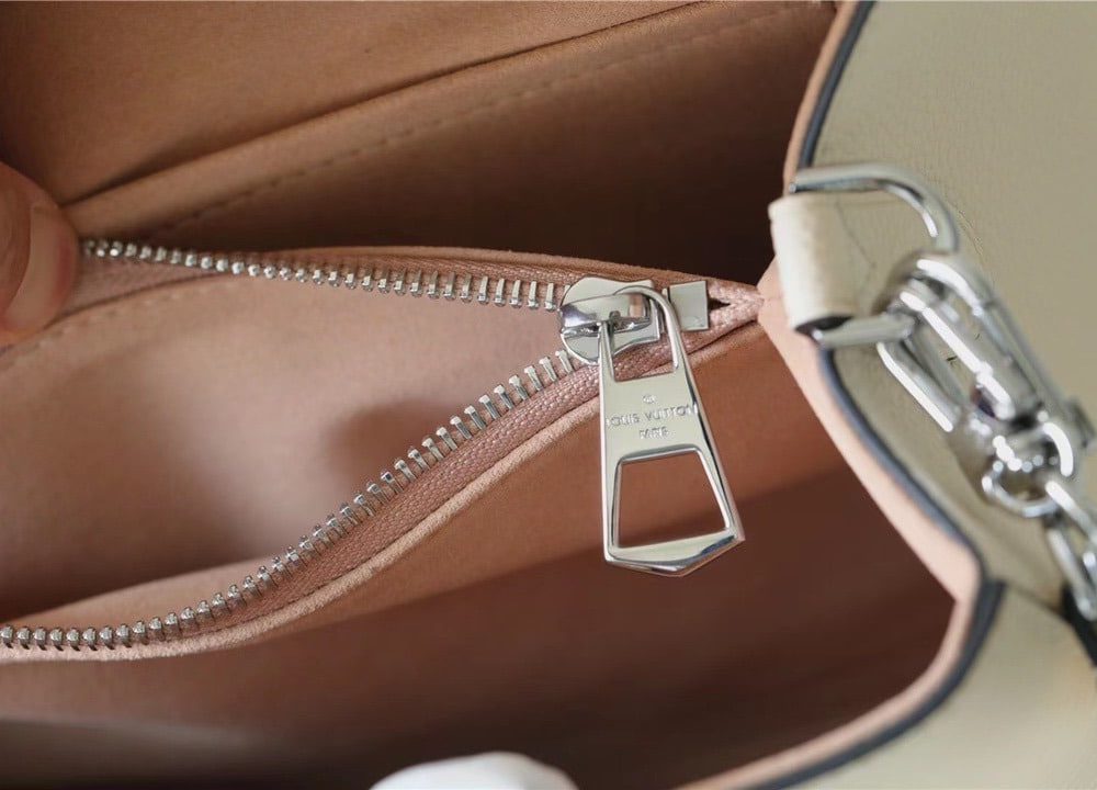 1:1 Replica Louis Vuitton LV Marelle MM Epi White Luxury Bag For Women -  11.8in/30cm