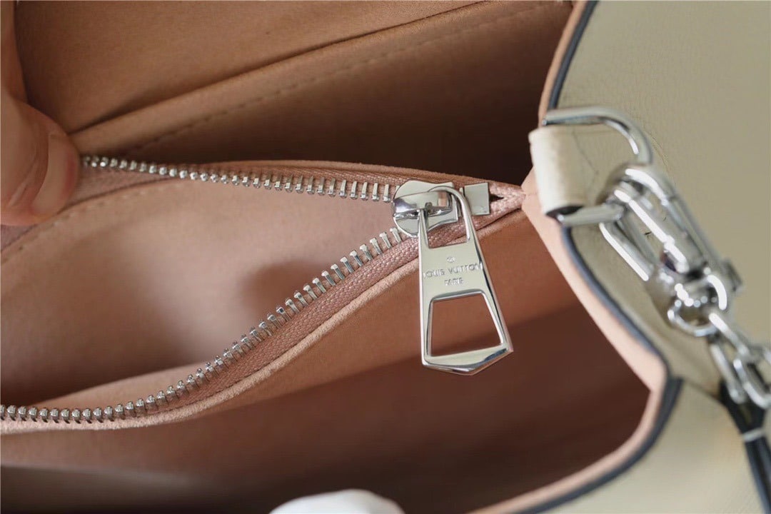 1:1 Replica Louis Vuitton LV Marelle MM Epi White Luxury Bag For Women - 11.8in/30cm - Image 8