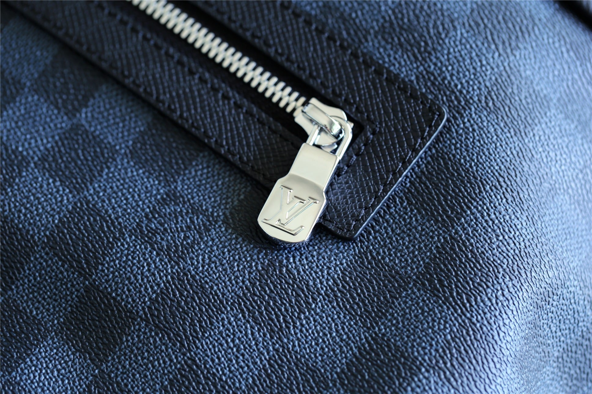 1:1 Replica Louis Vuitton LV Matchpoint Backpack Damier Cobalt Taiga Unique Bag For Men N40009 - 51cm - Image 6