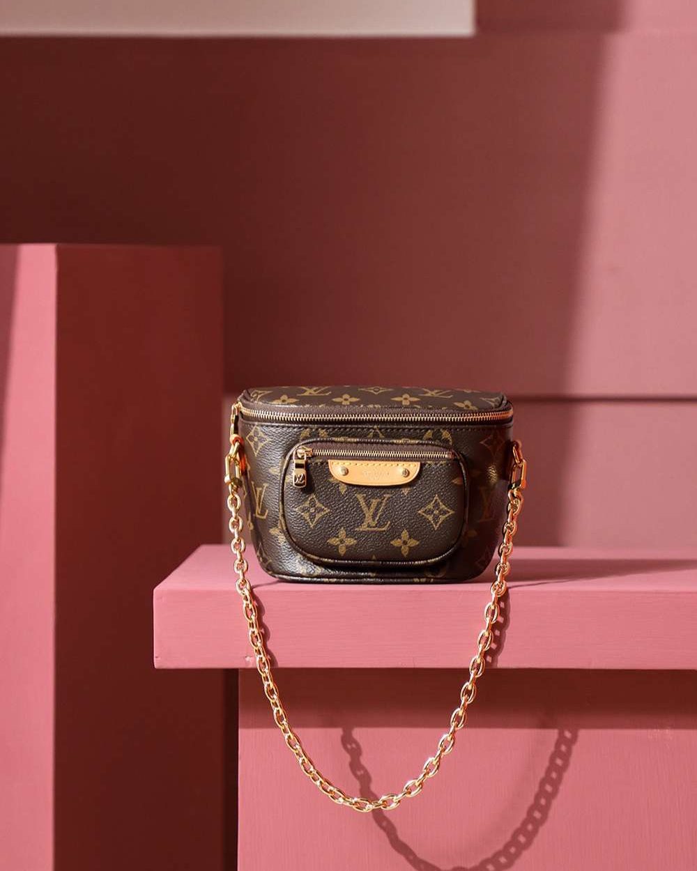 1:1 Replica Louis Vuitton LV Mini Bumbag Monogram Canvas Luxury Bag For Women M82335 - 17cm / 6.7 in