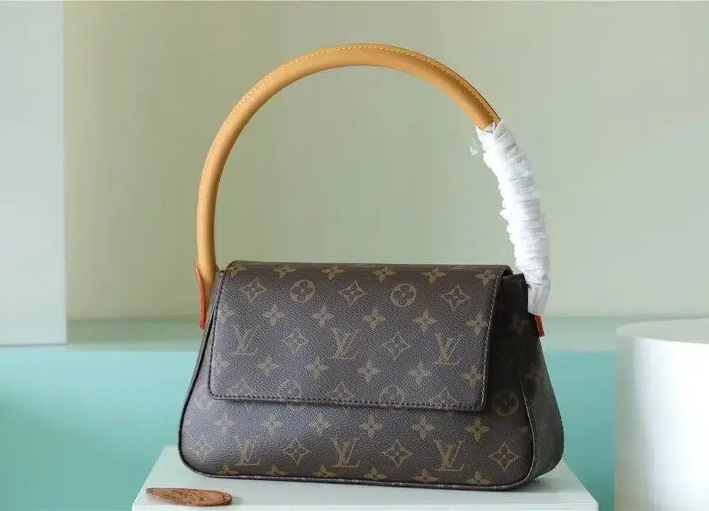 1:1 Replica Louis Vuitton LV Mini Looping Flap Shoulder Bag Monogram Luxury Bag For Women M51147 - 9.4in/24cm