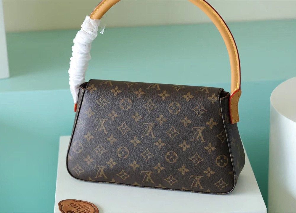 1:1 Replica Louis Vuitton LV Mini Looping Flap Shoulder Bag Monogram Luxury Bag For Women M51147 - 9.4in/24cm