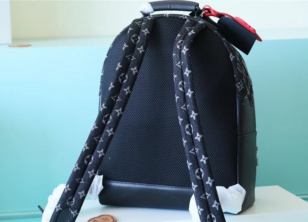 1:1 Replica Louis Vuitton LV Multipocket Backpack Monogram Unique Bag For Men M45973 - 40cm