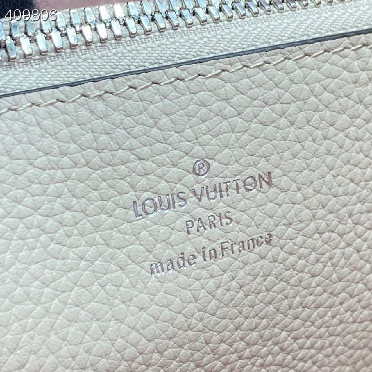 1:1 Replica Louis Vuitton LV Muria Bucket Bag Snow White Luxury Bag For Women M58483 - 9.8in/25cm - Image 17