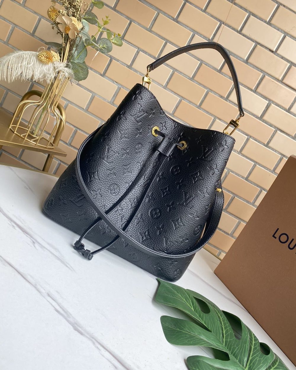 1:1 Replica Louis Vuitton LV NéoNoé MM Monogram Empreinte Leather Luxury Bag For Women M45256 - 10.2in/26cm