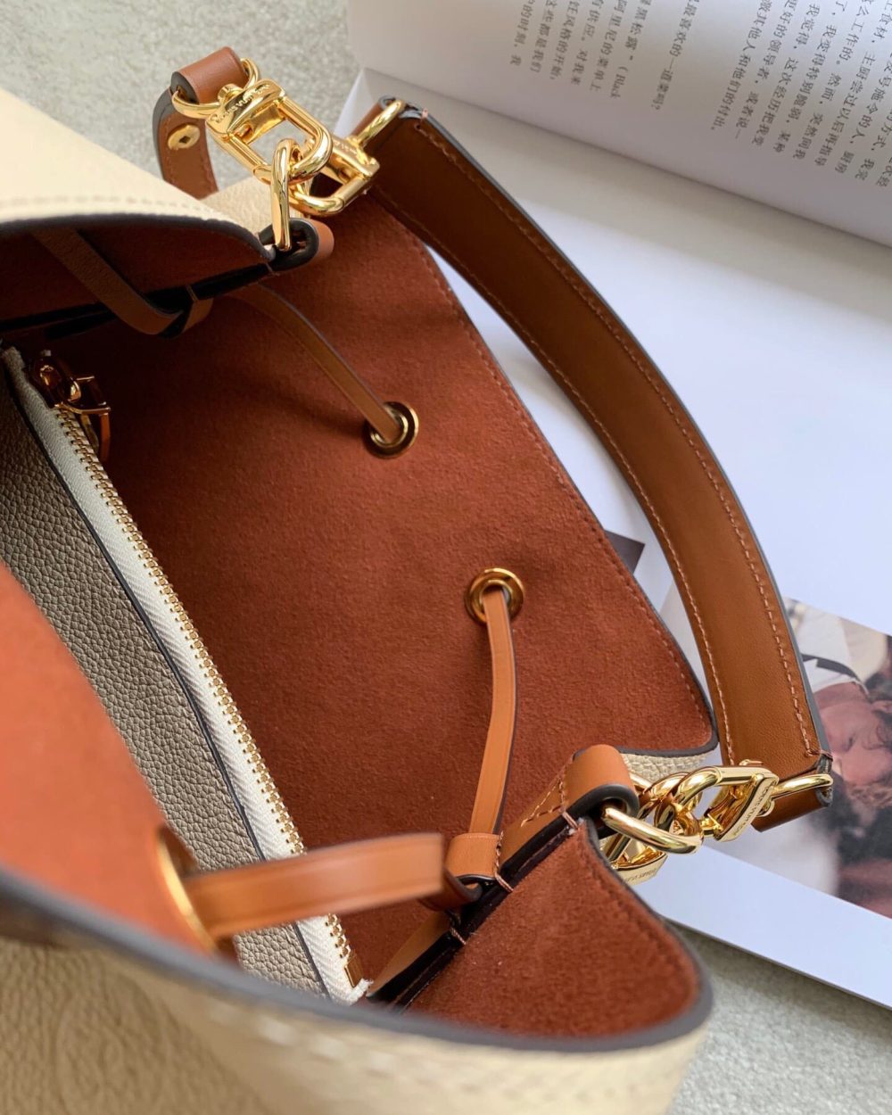 1:1 Replica Louis Vuitton LV NéoNoé MM Monogram Empreinte Leather Luxury Bag For Women M45307 - 10.2in/26cm