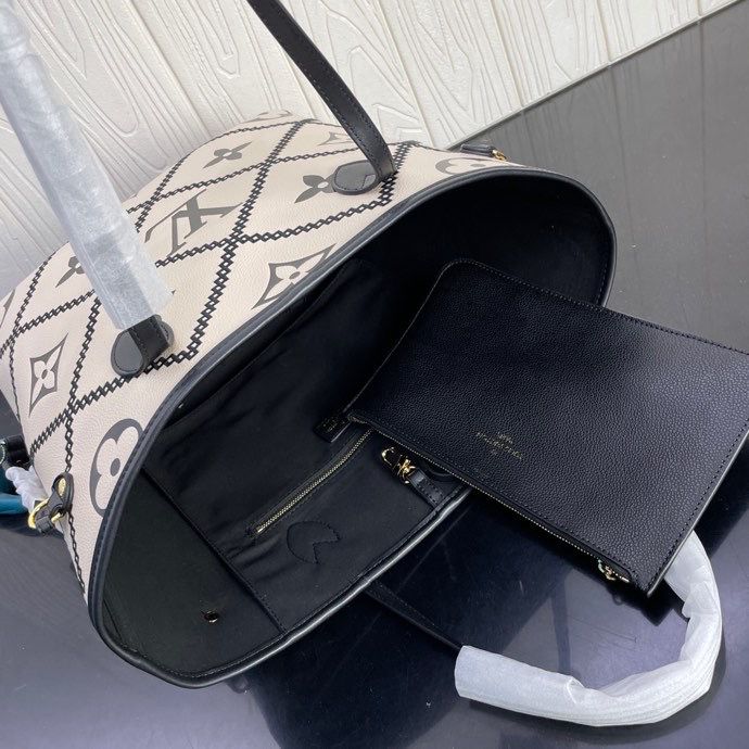 1:1 Replica Louis Vuitton LV Neverfull MM Monogram Empreinte Leather Luxury Bag For Women M46039 - 12.2in/31cm - Image 5