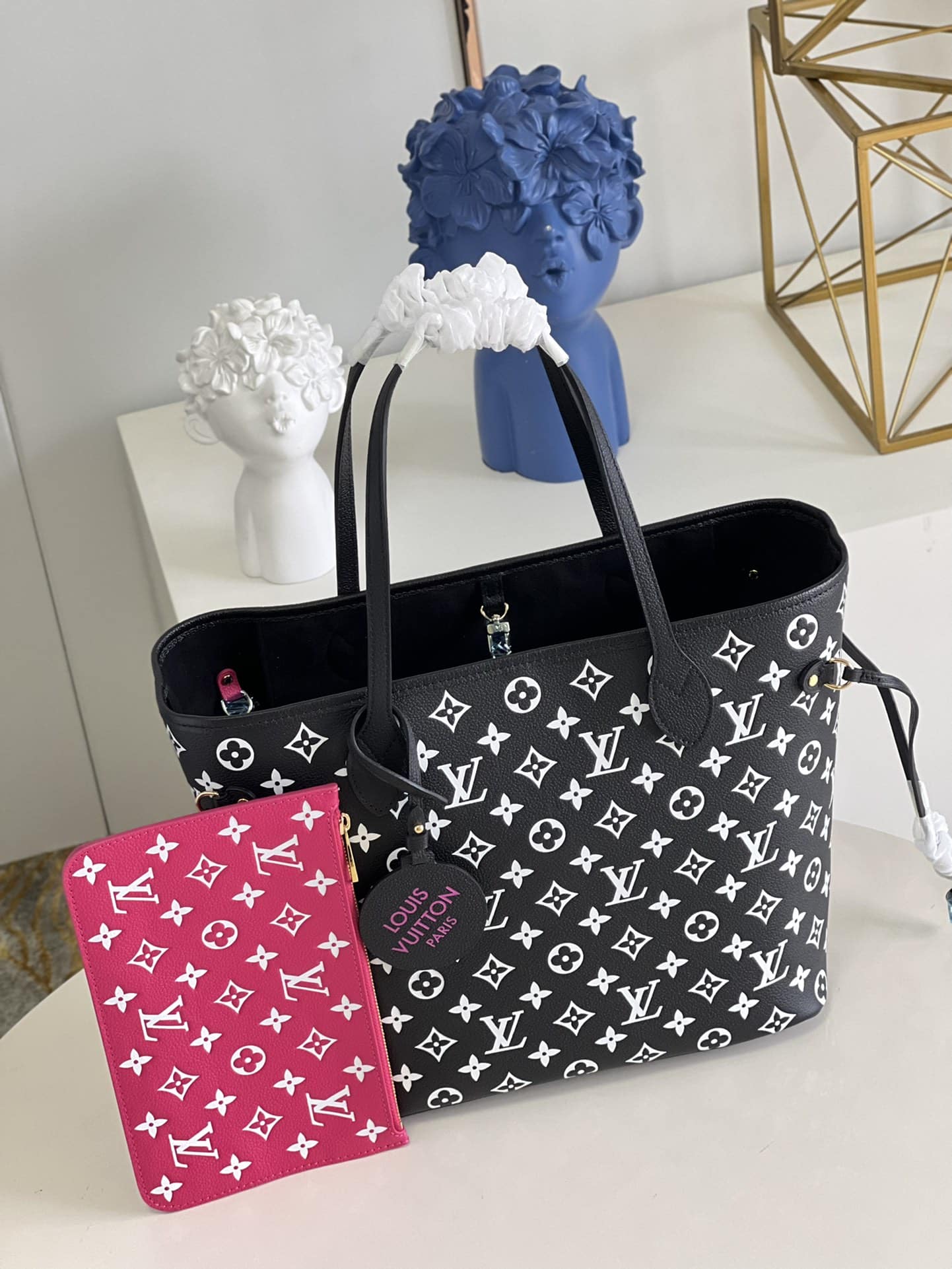 1:1 Replica Louis Vuitton LV Neverfull MM Monogram Empreinte Black/White Luxury Bag For Women M46103 - 12.2in/31cm - Image 2