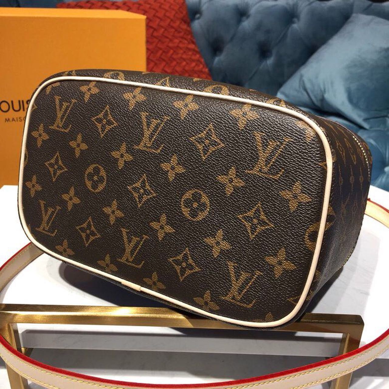 1:1 Replica Louis Vuitton LV Nice BB Toiletry Pouch Monogram Canvas Luxury Bag For Women M42265 - 9.4in/24cm - Image 6