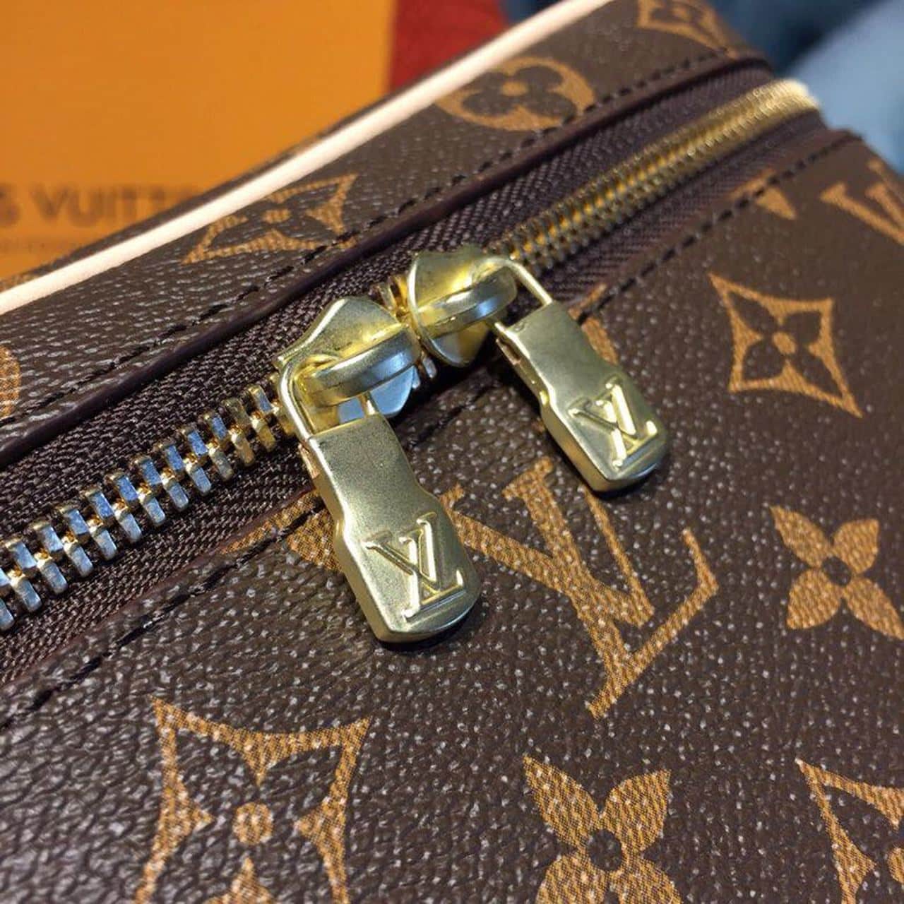 1:1 Replica Louis Vuitton LV Nice BB Toiletry Pouch Monogram Canvas Luxury Bag For Women M42265 - 9.4in/24cm - Image 5