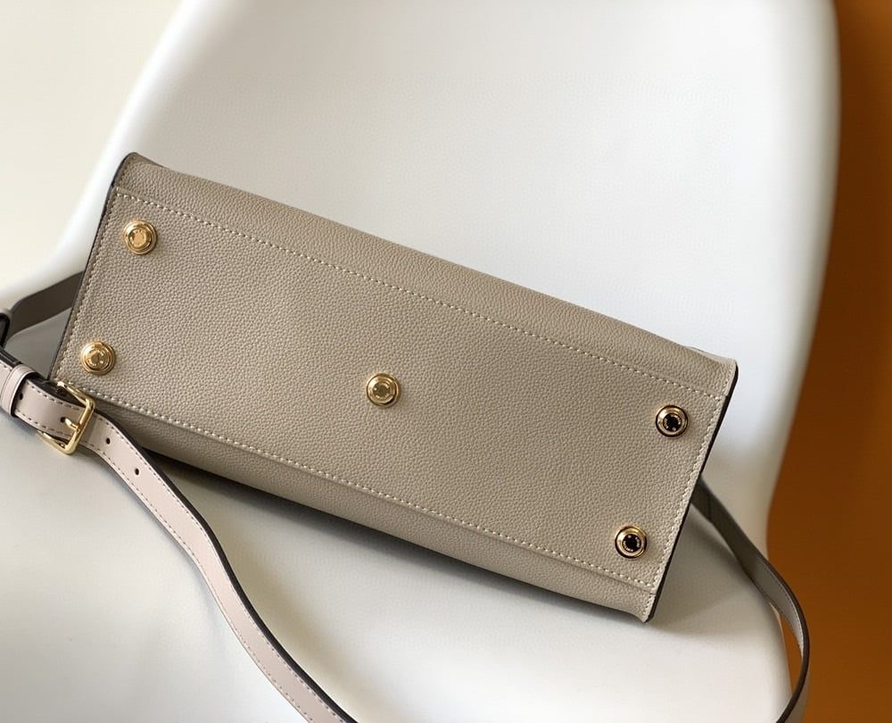 1:1 Replica Louis Vuitton LV On My Side MM High End Leather Luxury Bag For Women M58485 - 12in/31cm