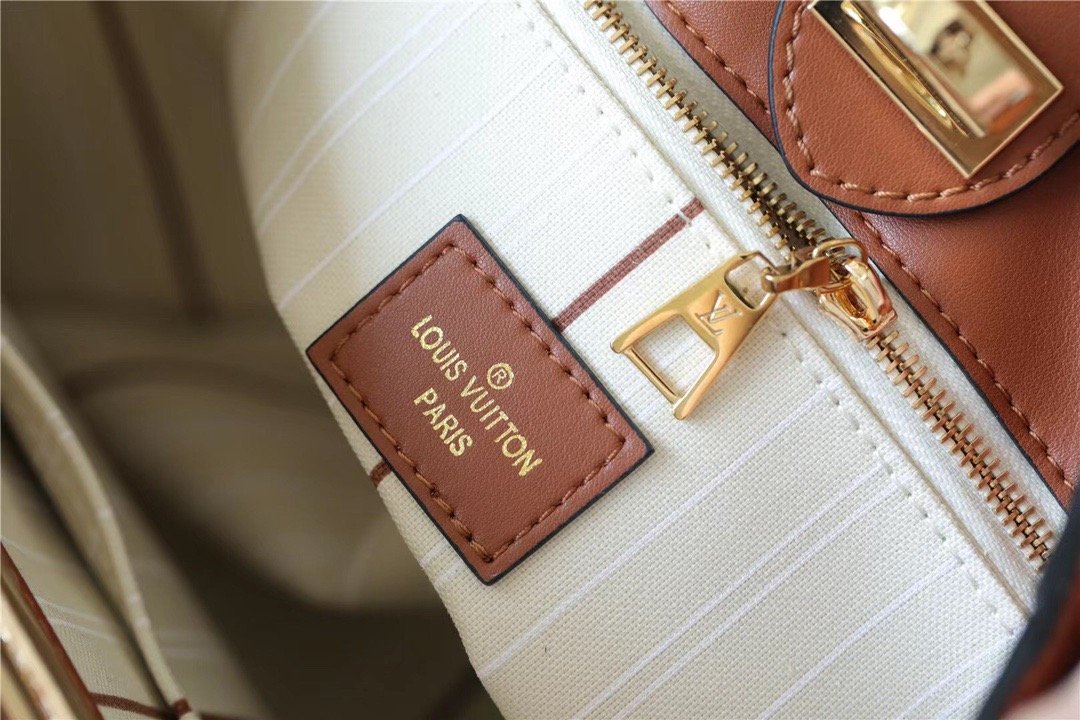 1:1 Replica Louis Vuitton LV On My Side PM High End Leather Luxury Bag For Women Caramel Brown M59905 - 25cm/9.8 Inches - Image 5