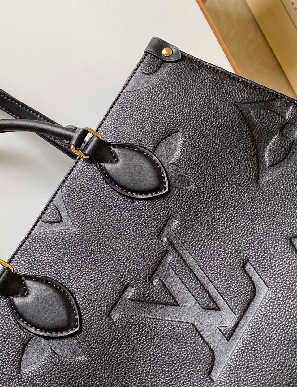 1:1 Replica Louis Vuitton LV Onthego MM Monogram Empreinte Leather Luxury Bag For Women M45595 - 35cm