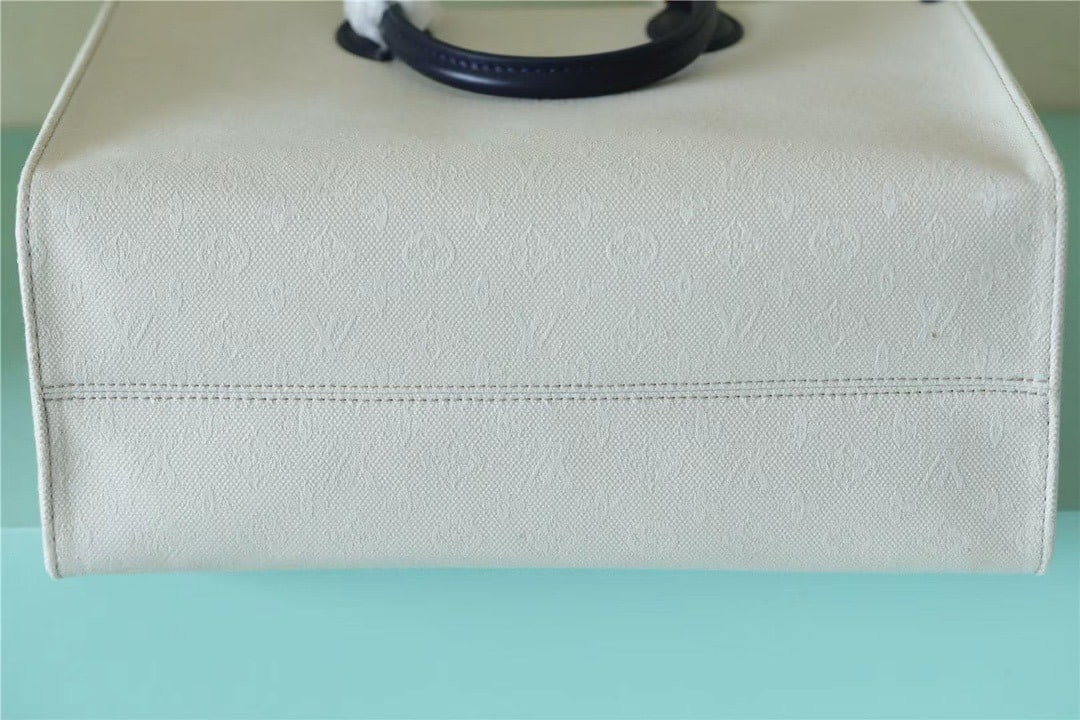 1:1 Replica Louis Vuitton LV Onthego MM Monogram Giant And Raffia White/ Black Luxury Bag For Women - 35cm/13.8in - Image 9