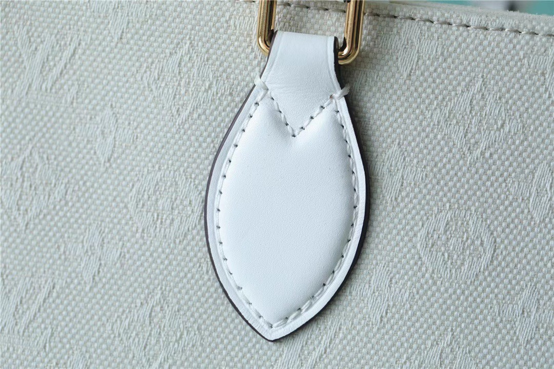 1:1 Replica Louis Vuitton LV Onthego MM Monogram Giant And Raffia White/ Black Luxury Bag For Women - 35cm/13.8in - Image 6