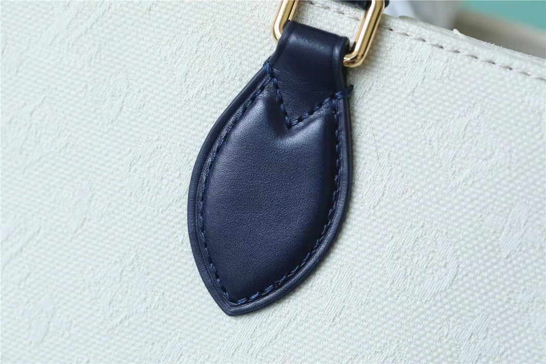 1:1 Replica Louis Vuitton LV Onthego MM Monogram Giant And Raffia White/ Black Luxury Bag For Women - 35cm/13.8in - Image 5