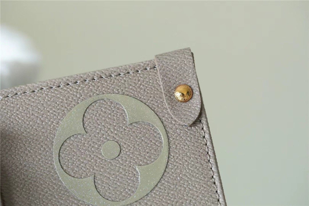 1:1 Replica Louis Vuitton LV Onthego MM Monogram Canvas Sunset Kaki Luxury Bag For Women M20510 - 13.8in/35cm - Image 3