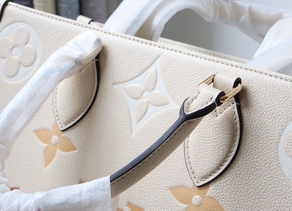 1:1 Replica Louis Vuitton LV OnTheGo MM Monogram Empreinte Cream Luxury Bag For Women M45717 - 13.8in/35cm
