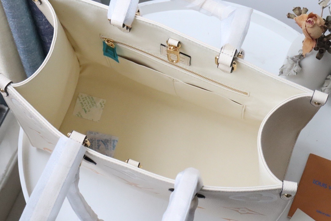 1:1 Replica Louis Vuitton LV OnTheGo MM Monogram Empreinte Cream Luxury Bag For Women M45717 - 13.8in/35cm - Image 9