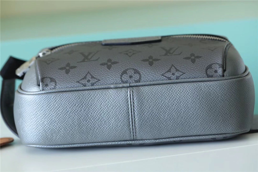 1:1 Replica Louis Vuitton LV Outdoor Bumbag Monogram Canvas Grey Unique Bag For Men - 8.3in/21cm - Image 9