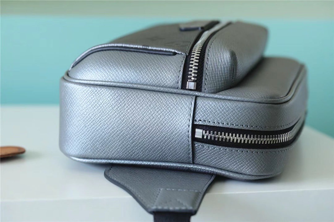 1:1 Replica Louis Vuitton LV Outdoor Bumbag Monogram Canvas Grey Unique Bag For Men - 8.3in/21cm - Image 2