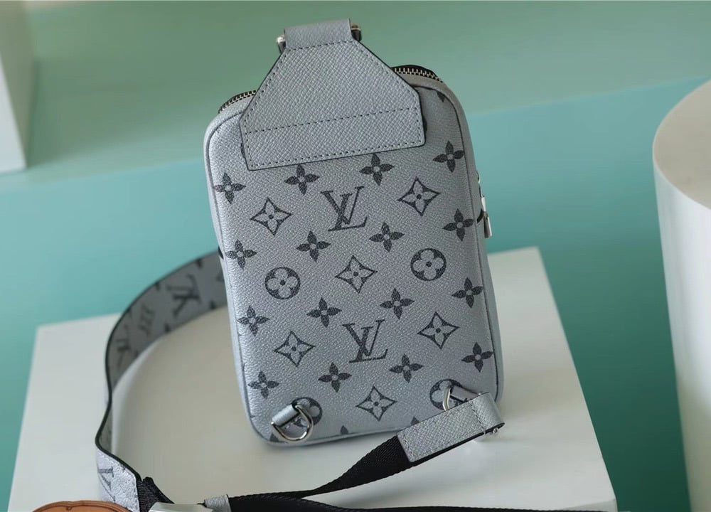1:1 Replica Louis Vuitton LV Outdoor Sling Bag Taigarama Gunmetal Gray Unique Bag For Men - 8.3in/21cm
