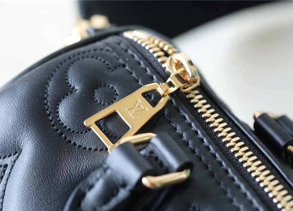 1:1 Replica Louis Vuitton LV Papillon BB Bubblegram Leather Black Luxry Bag For Women M59800 - 20cm