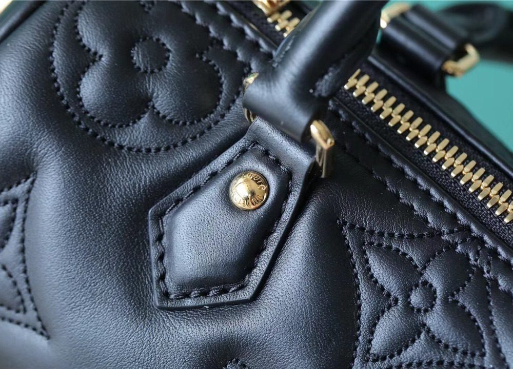1:1 Replica Louis Vuitton LV Papillon BB Bubblegram Leather Black Luxry Bag For Women M59800 - 20cm