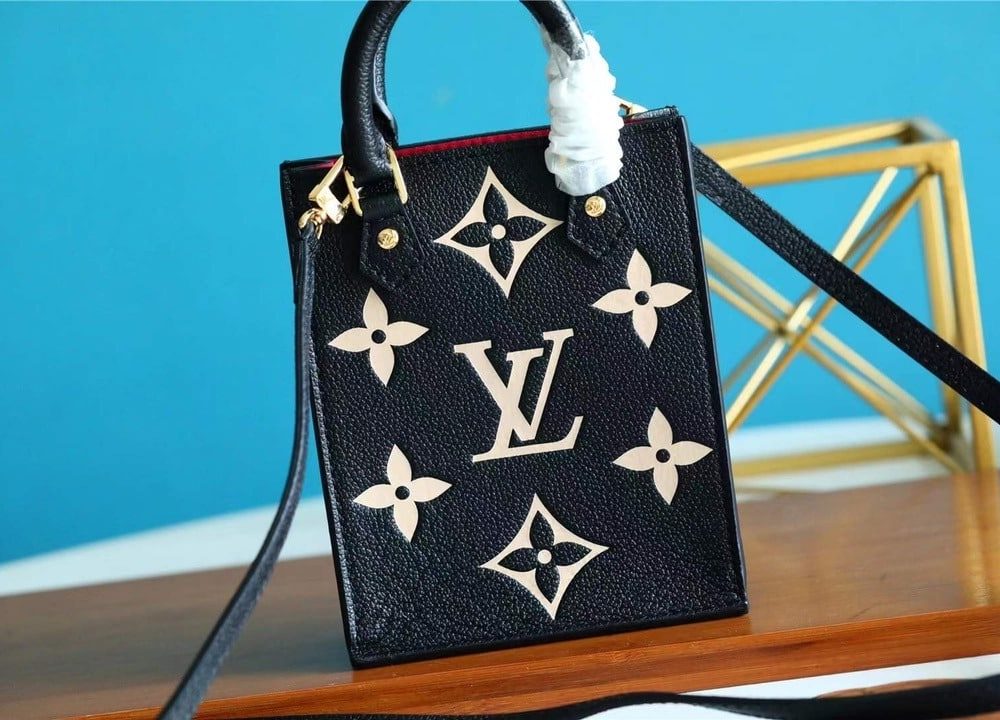 1:1 Replica Louis Vuitton LV Petit Sac Plat Monogram Empreinte Leather Luxury Bag M81416 - 17cm