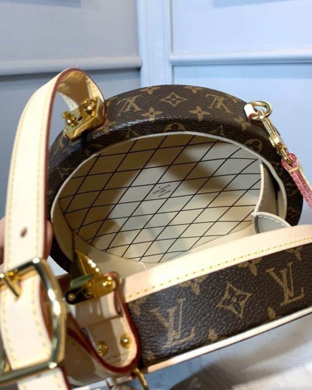 1:1 Replica Louis Vuitton LV Petite Boite Chapeau Monogram Canvas Luxury Bag For Women M43514 - 6.9in/17.5cm