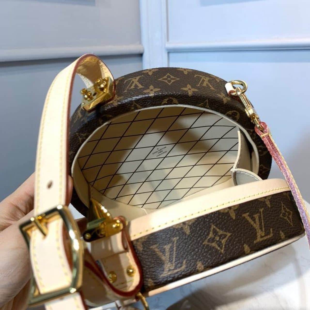1:1 Replica Louis Vuitton LV Petite Boite Chapeau Monogram Canvas Luxury Bag For Women M43514 - 6.9in/17.5cm - Image 9